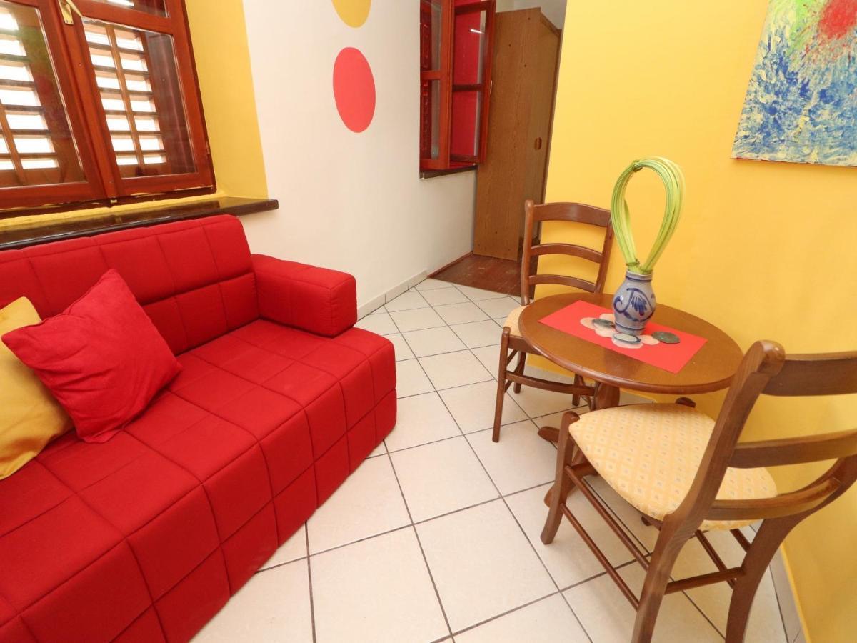 Fancy Apartments Marco Vela Luka Bilik gambar