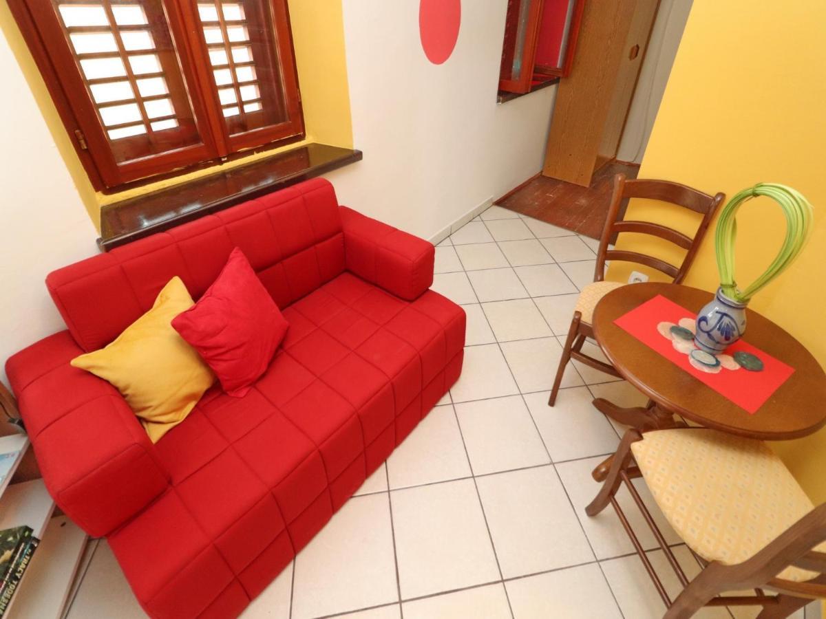 Fancy Apartments Marco Vela Luka Bilik gambar