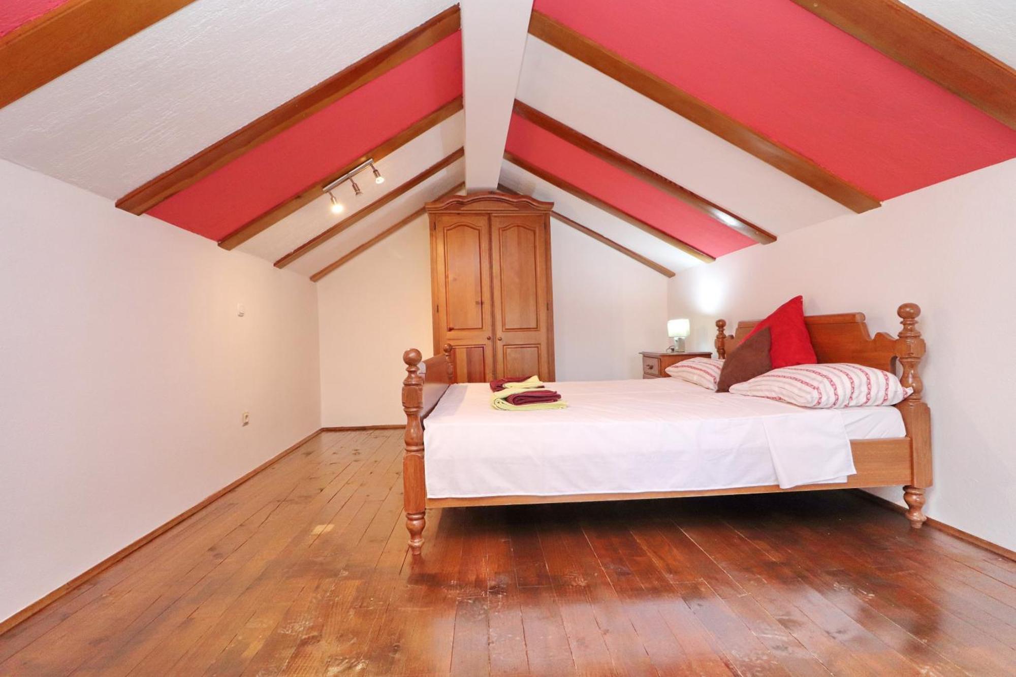 Fancy Apartments Marco Vela Luka Bilik gambar