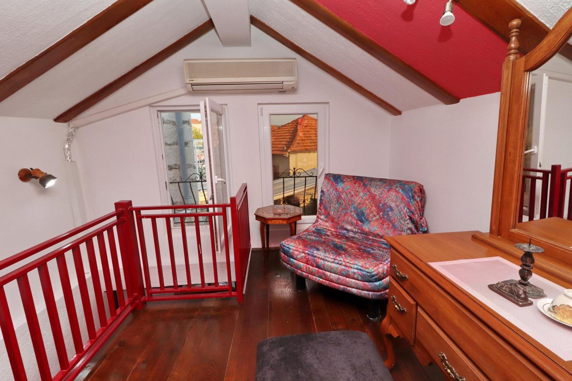 Fancy Apartments Marco Vela Luka Bilik gambar